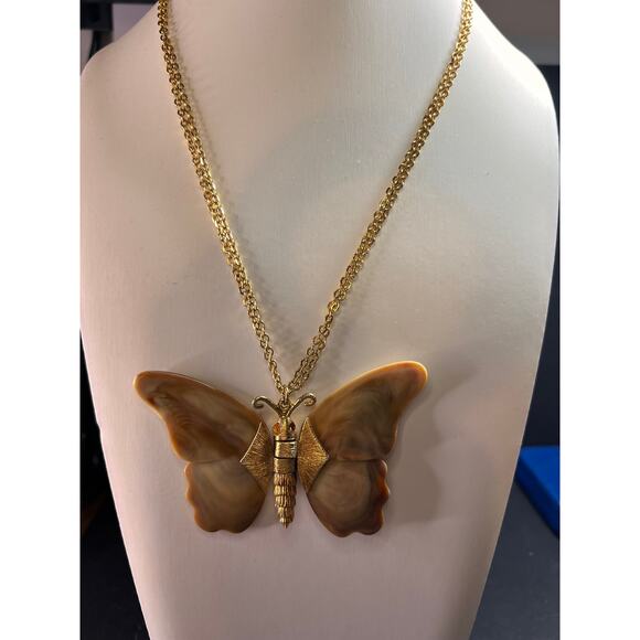 Vintage 70s Articulated Butterfly Necklace | Root Beer Marbled Wings 26" - Picture 12 of 13